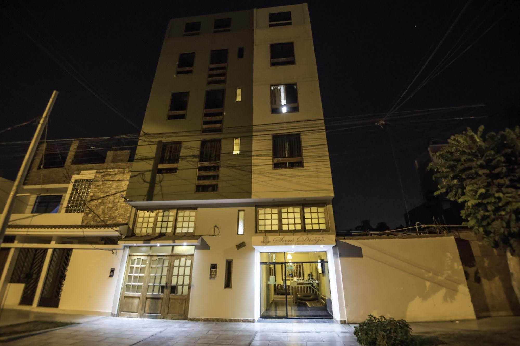 Hotel Ejecutivo San Diego Трухильо Экстерьер фото